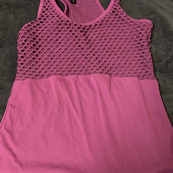 Tank - Picture 3 of 4